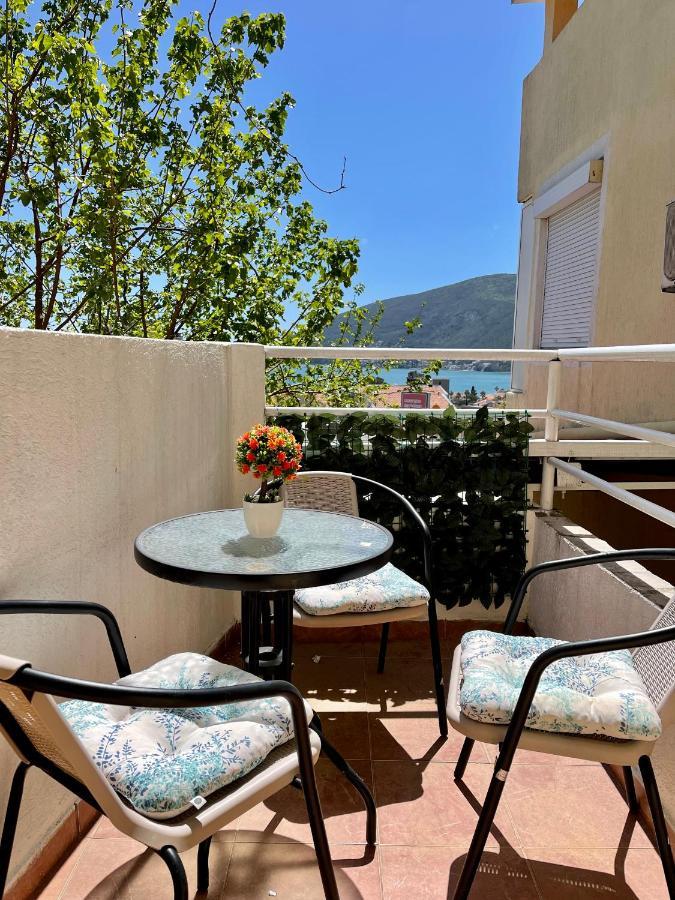 Al Mare Apartment Igalo Exterior photo